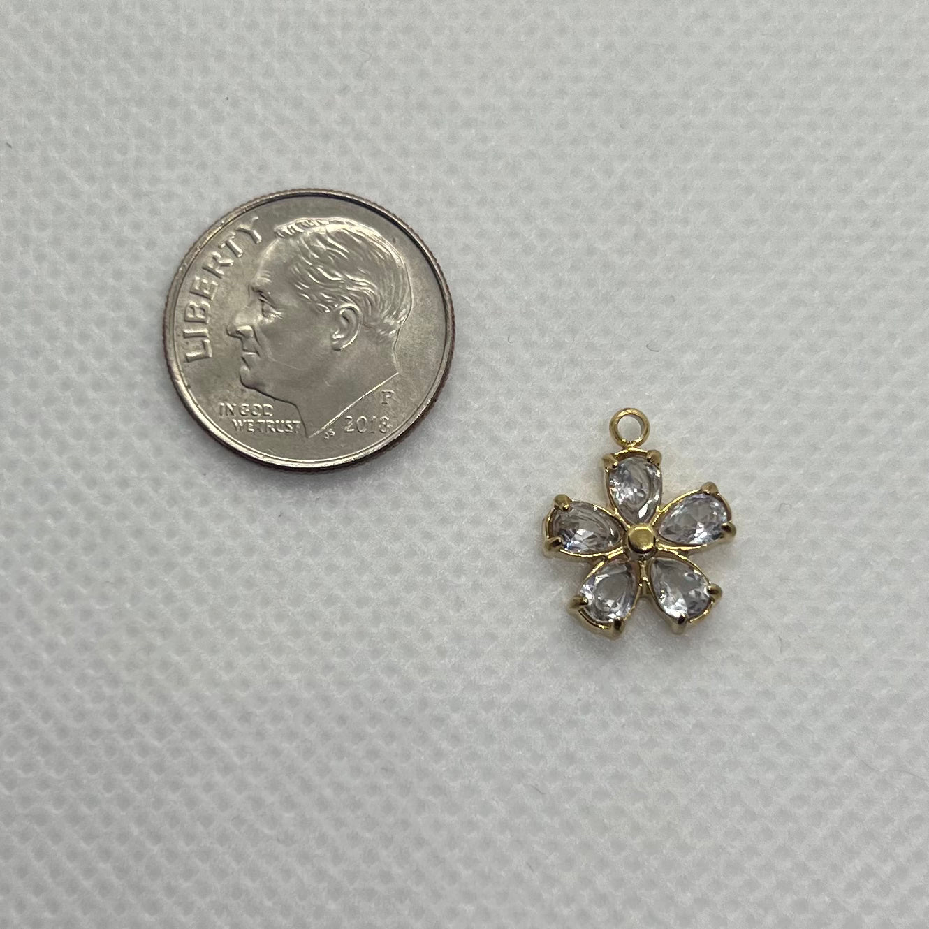 GLASS FLOWER CHARM