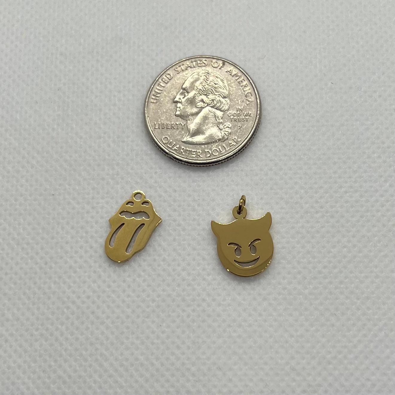 EMOJI CHARM