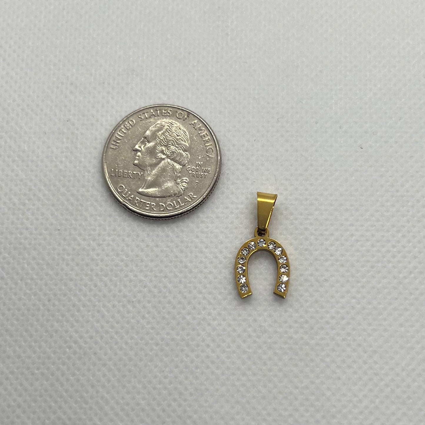 HORSE SHOE CHARM