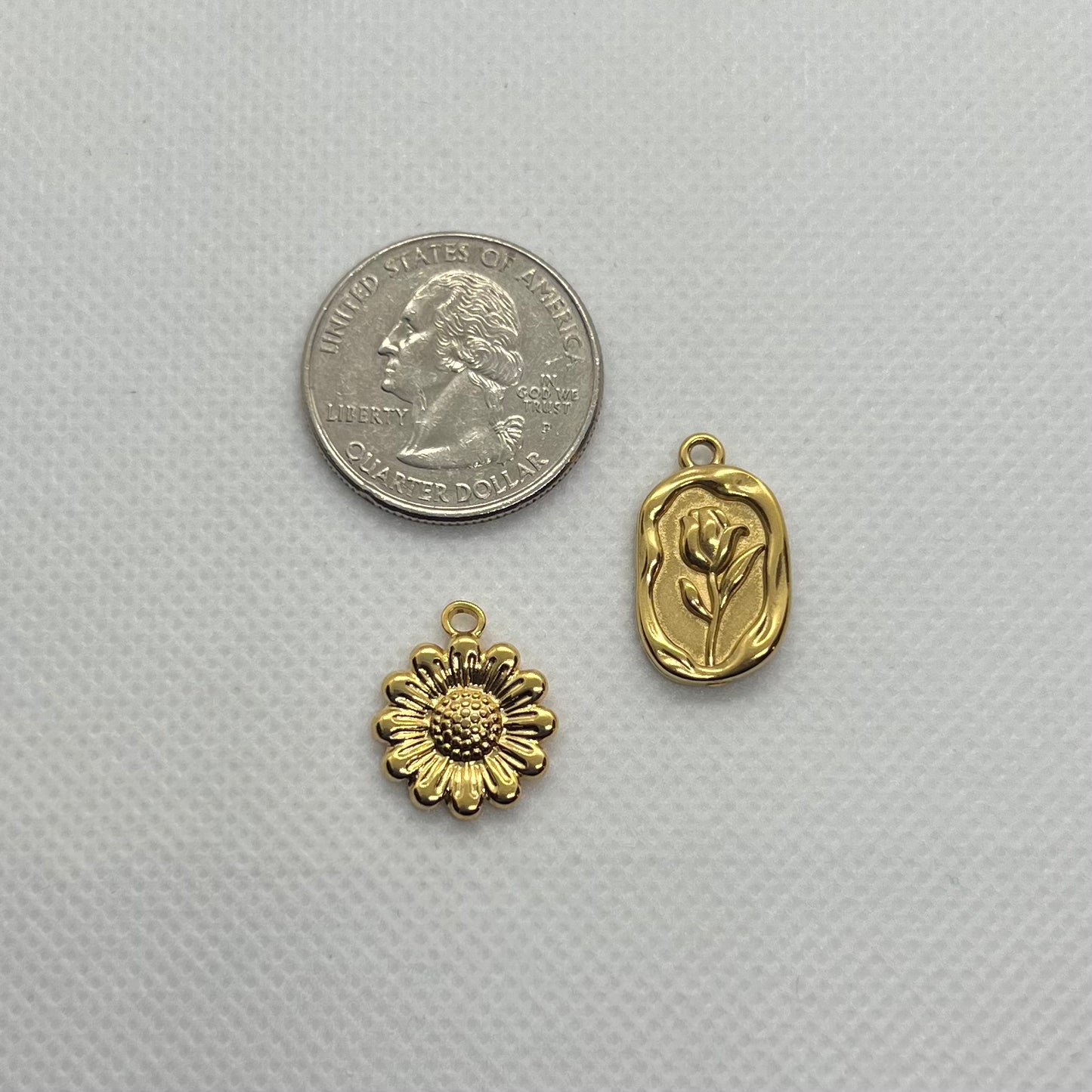 FLOWER CHARM