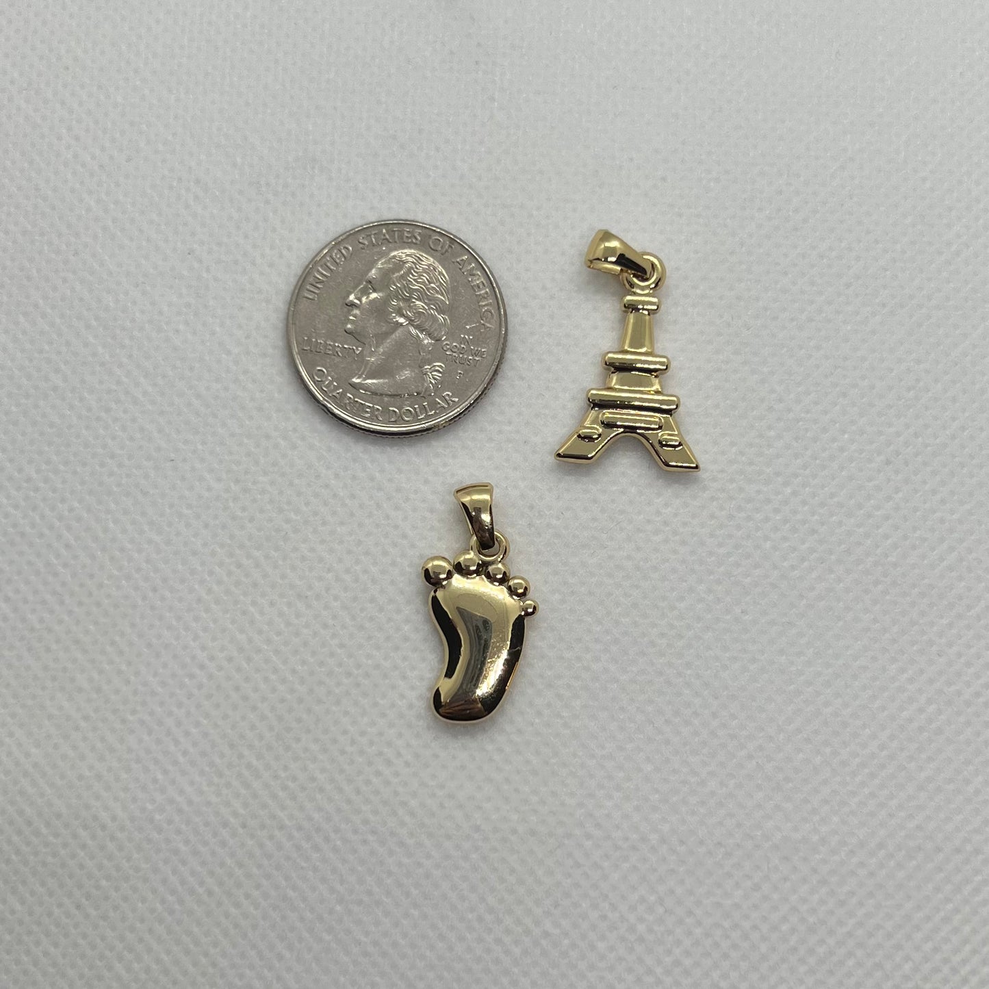 EIFFEL TOWER + FOOT CHARM