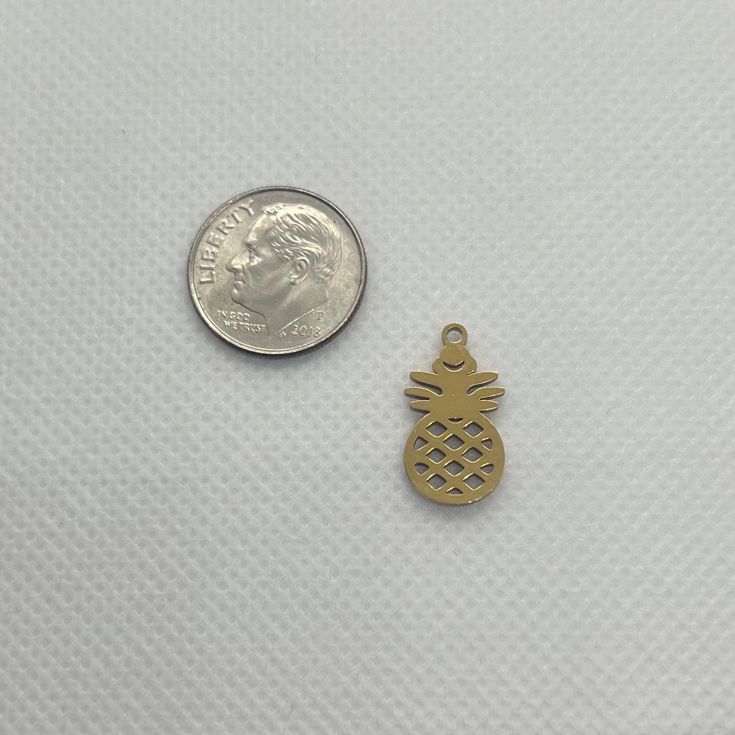 PINEAPPLE CHARM