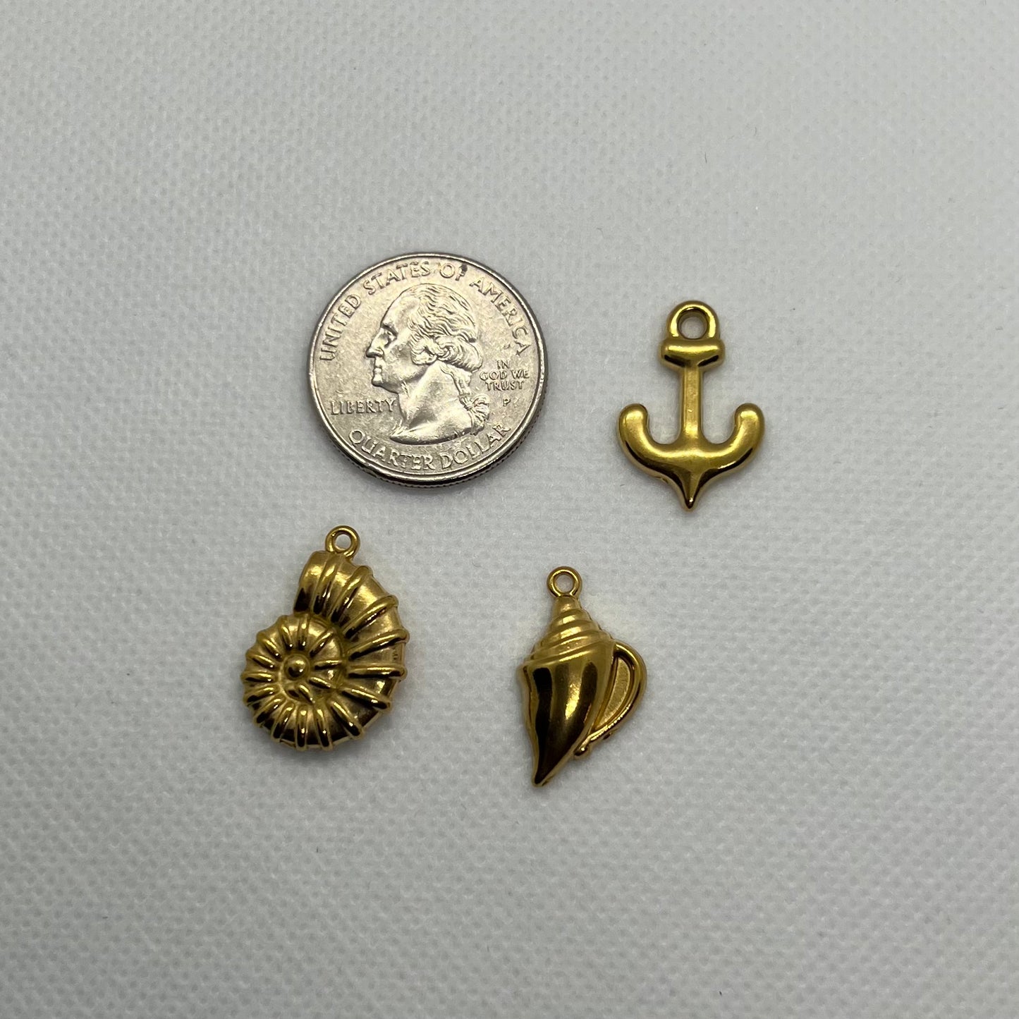 BEACH CHARM